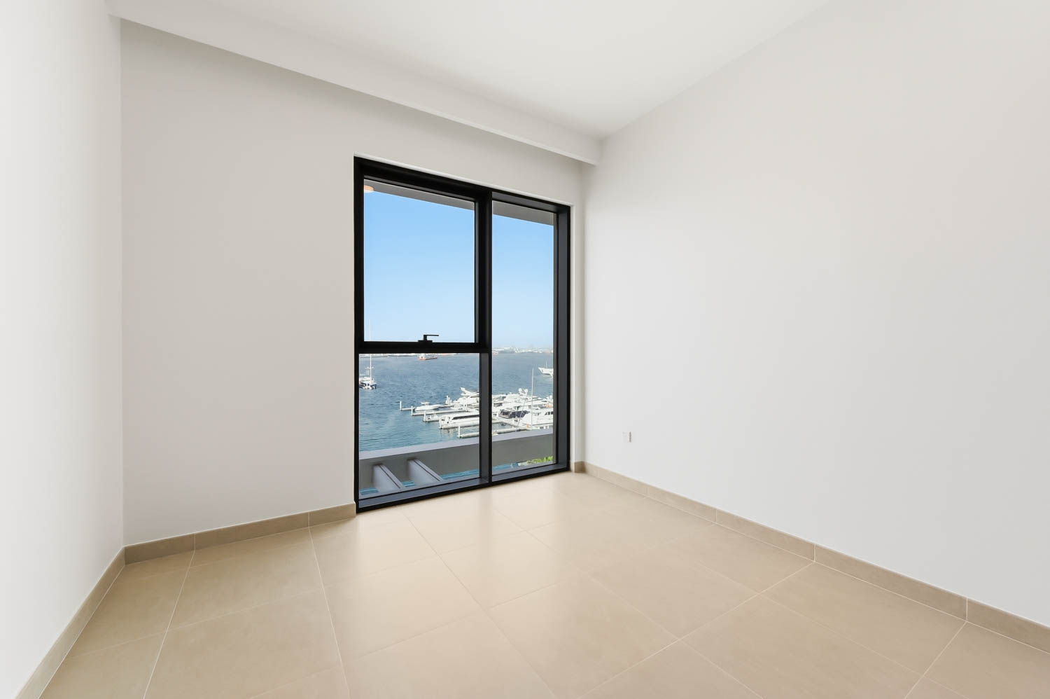 3 Bedrooms Apartment in Seagate Building 2
