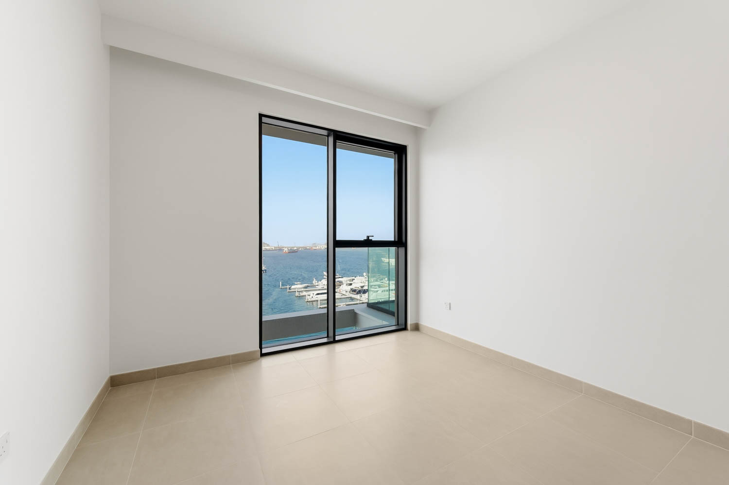3 Bedrooms Apartment in Seagate Building 2