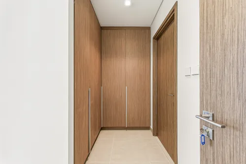 2 Bedrooms Apartment in Seagate Building 1