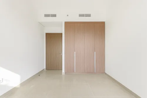 2 Bedrooms Apartment in Seagate Building 1