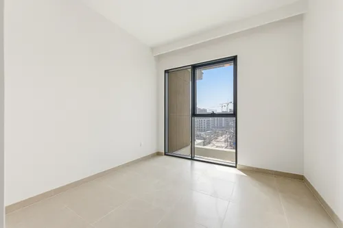 2 Bedrooms Apartment in Seagate Building 1