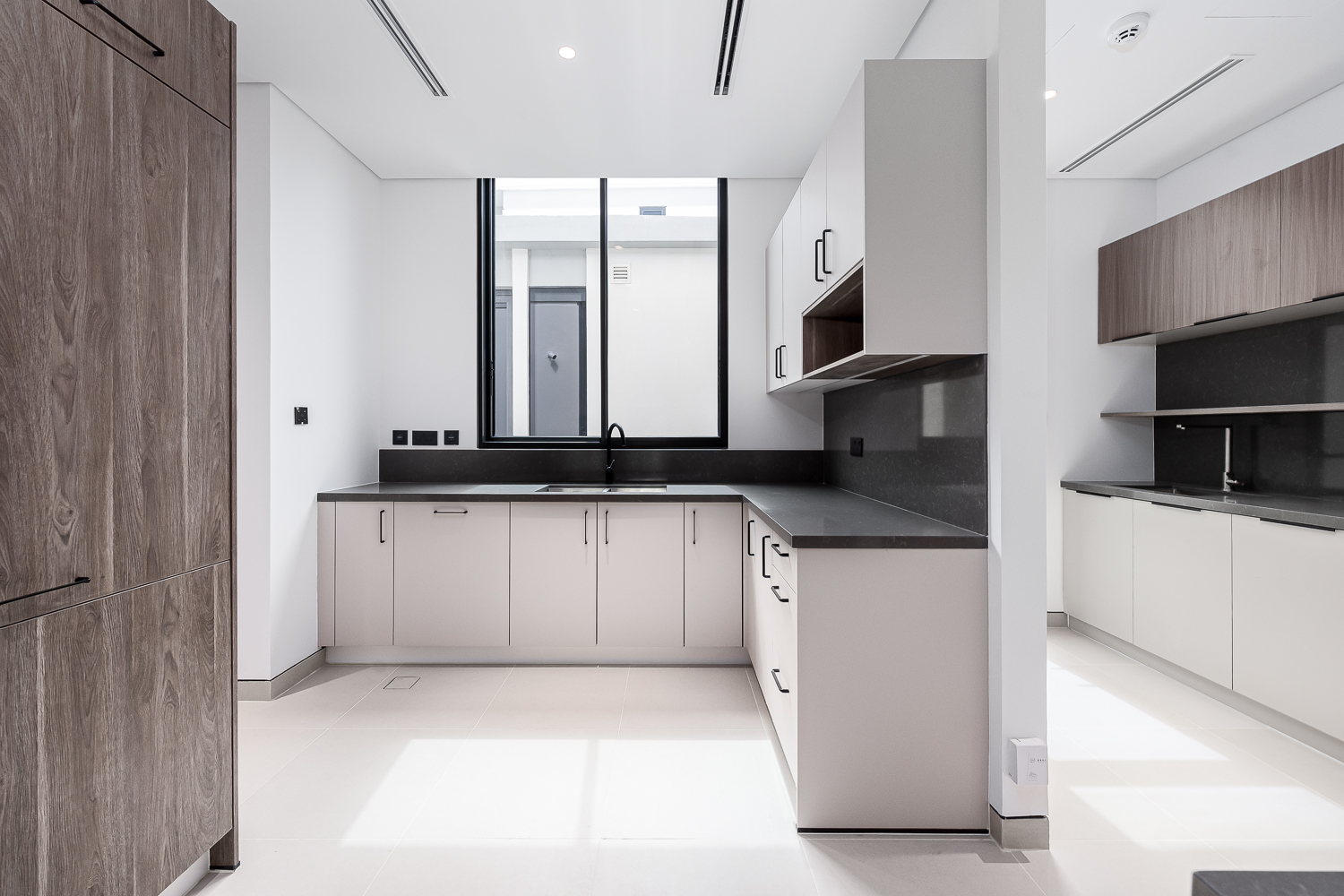 5 Bedrooms Villa in Harmony 2