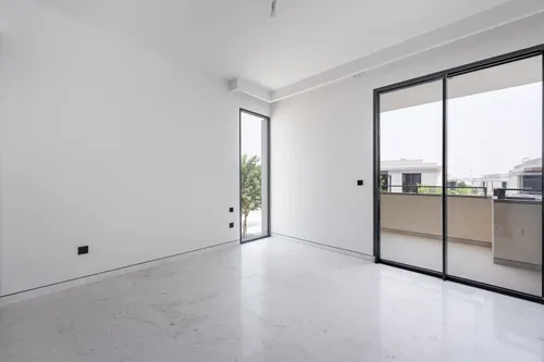 5 Bedrooms Villa in Harmony 2