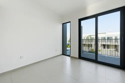 3 Bedrooms Townhouse in Elan 2
