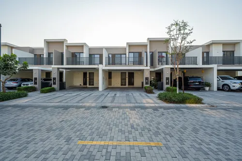 3 Bedrooms Townhouse in Elan 2