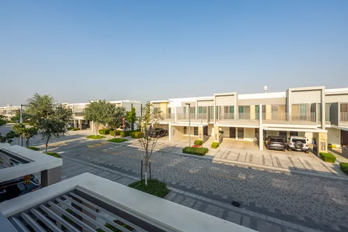 3 Bedrooms Townhouse in Elan 2