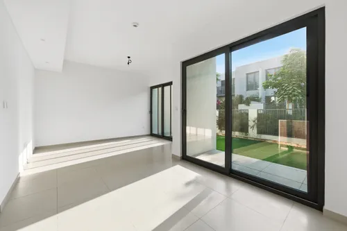 3 Bedrooms Townhouse in Elan 2