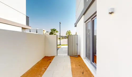 4 Bedrooms Townhouse in Elan 2