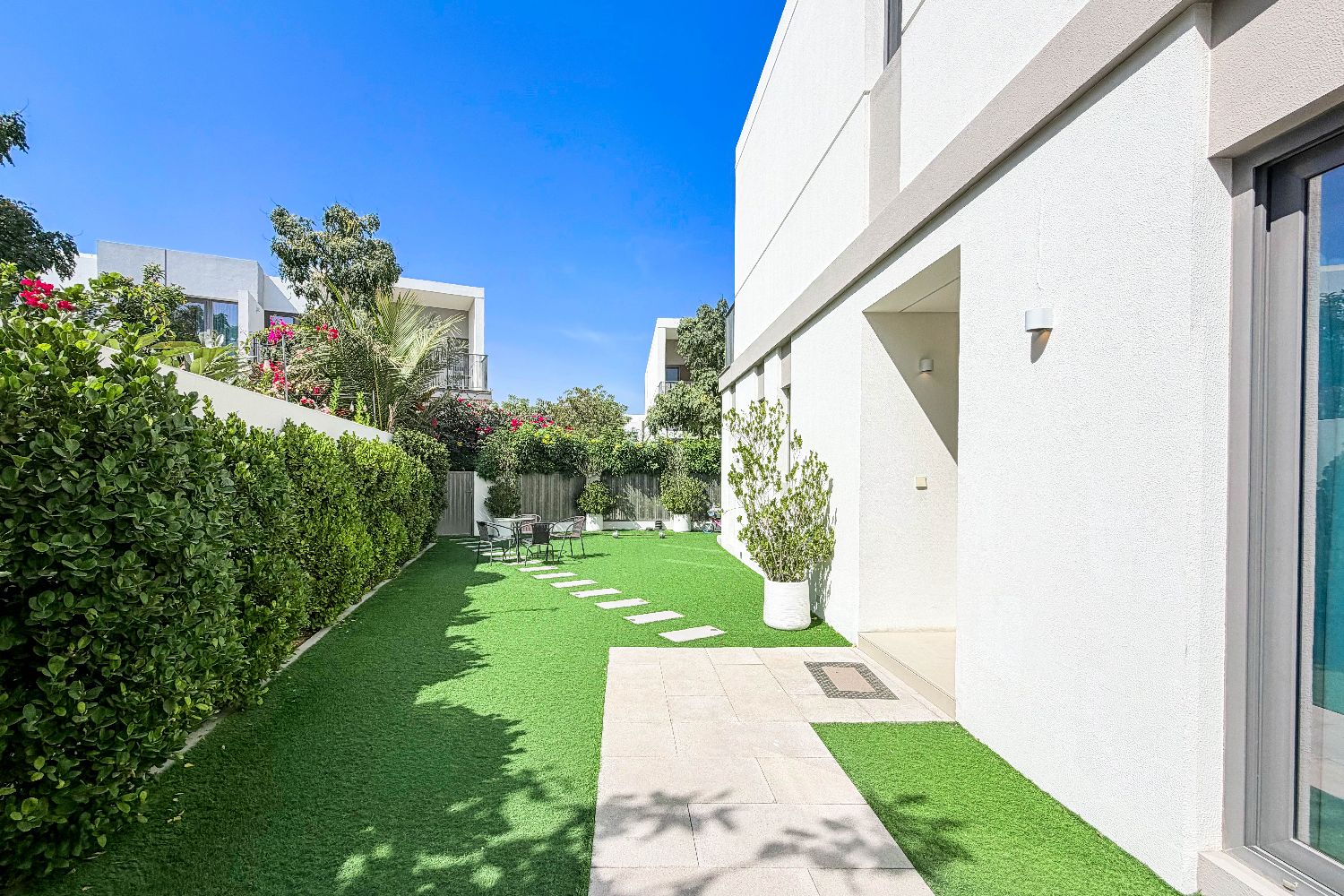 4 Bedrooms Townhouse in Elan 2