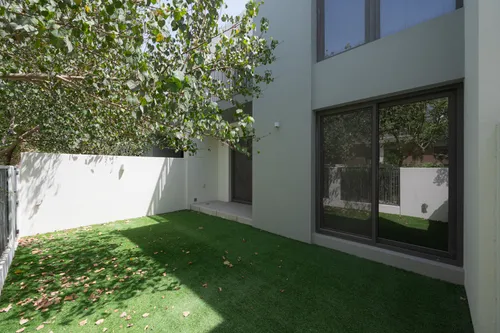 3 Bedrooms Townhouse in Elan 2