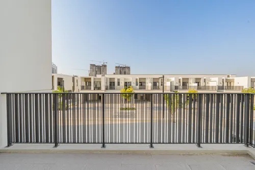 3 Bedrooms Villa in Aura 1