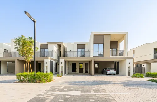 3 Bedrooms Villa in Aura 1