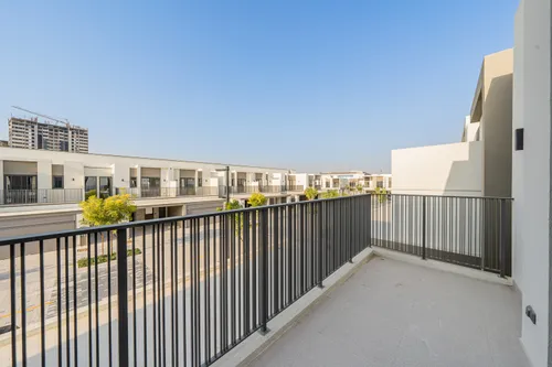 3 Bedrooms Villa in Aura 1