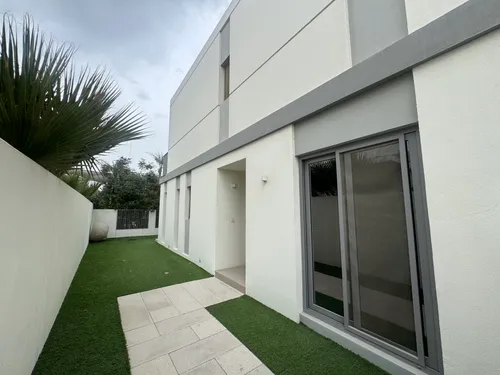 4 Bedrooms Townhouse in Elan 2