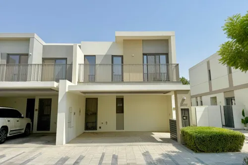 3 Bedrooms Townhouse in Elan 1