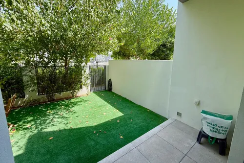3 Bedrooms Townhouse in Elan 1