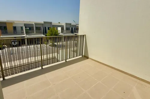 3 Bedrooms Townhouse in Elan 1