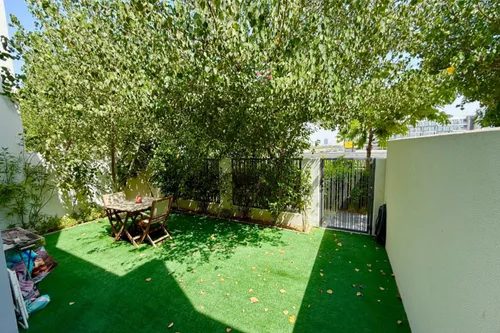 3 Bedrooms Townhouse in Elan 1