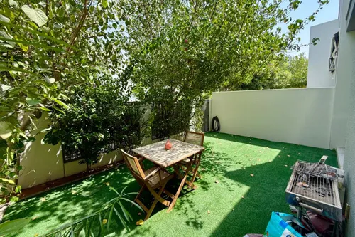 3 Bedrooms Townhouse in Elan 1