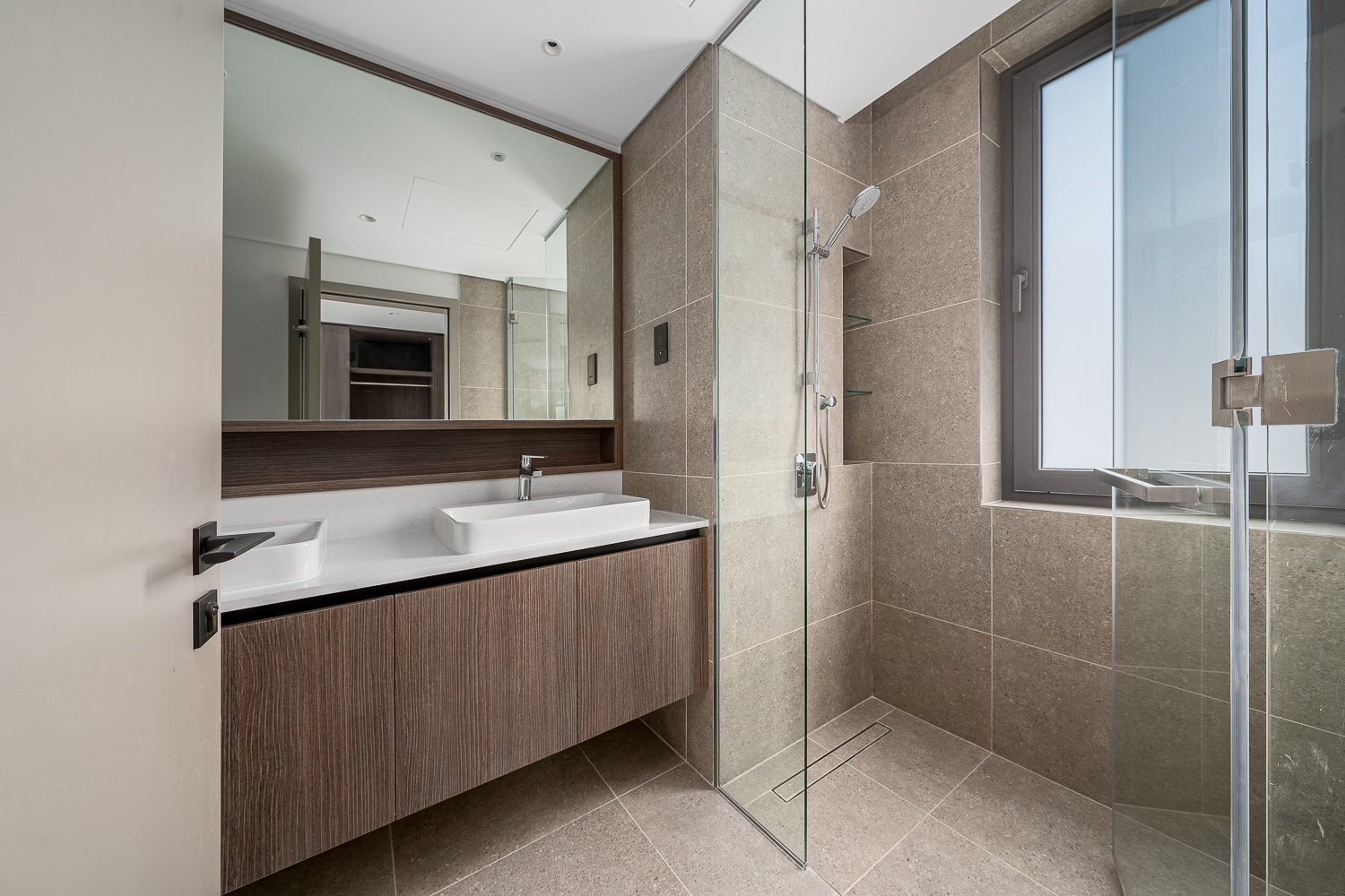 4 Bedrooms Villa in Aura 1