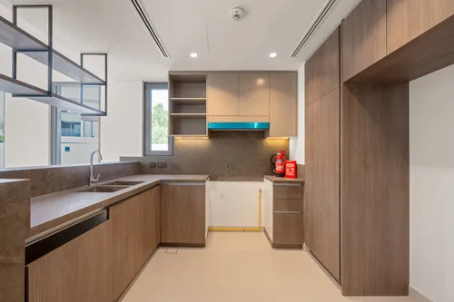 4 Bedrooms Villa in Aura 1