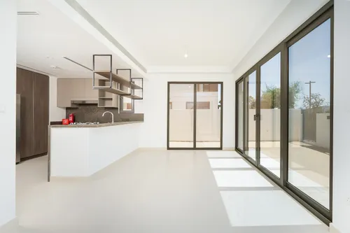 4 Bedrooms Townhouse in Aura 2