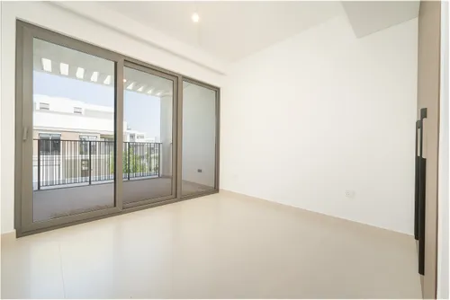 4 Bedrooms Townhouse in Aura 2