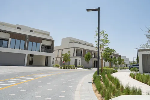 4 Bedrooms Townhouse in Aura 2