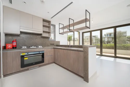 4 Bedrooms Townhouse in Aura 2