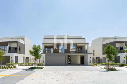 Open Kitchen I Park I Appliances | Landscaped