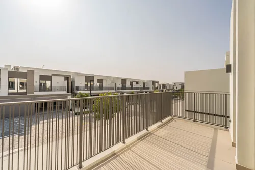 3 Bedrooms Villa in Aura 1