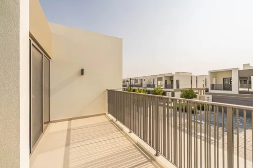 3 Bedrooms Villa in Aura 1