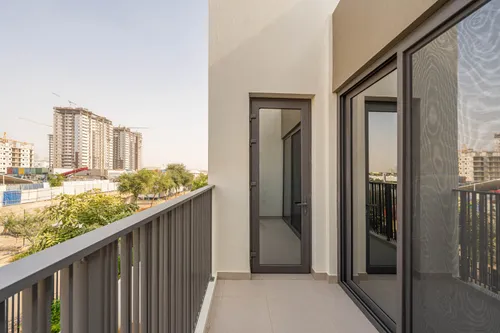 3 Bedrooms Villa in Aura 1