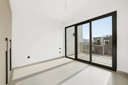 3 Bedrooms Villa in Aura 1