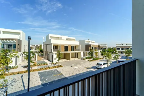 4 Bedrooms Villa in Aura 1