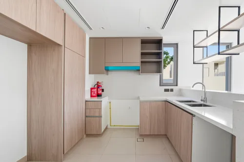 4 Bedrooms Villa in Aura 1