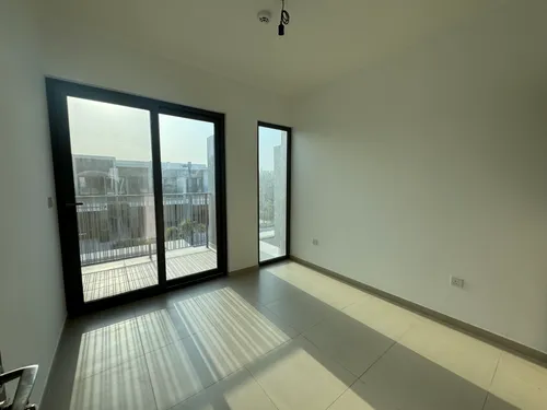 3 Bedrooms Townhouse in Elan 2