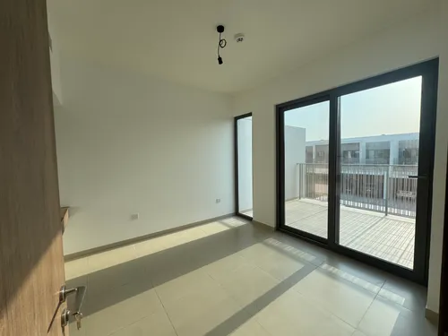 3 Bedrooms Townhouse in Elan 2