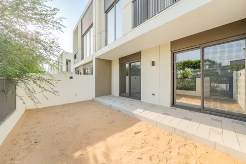 3 Bedrooms Villa in Aura 1