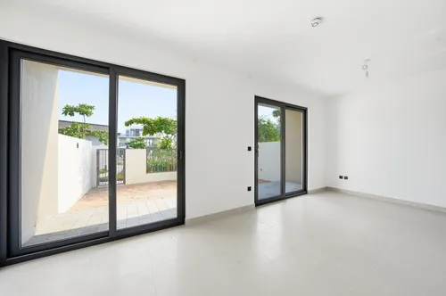 3 Bedrooms Villa in Aura 1