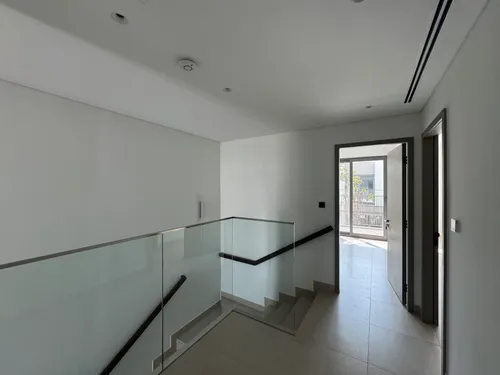 3 Bedrooms Villa in Aura 1