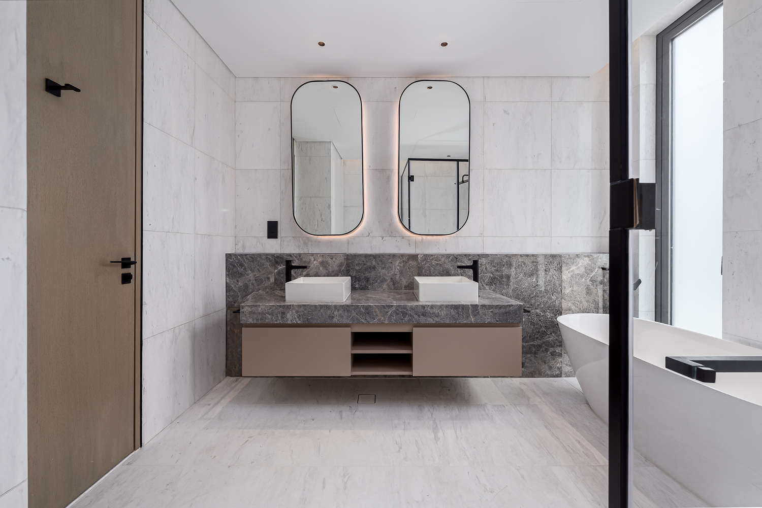 5 Bedrooms Villa in Harmony 2