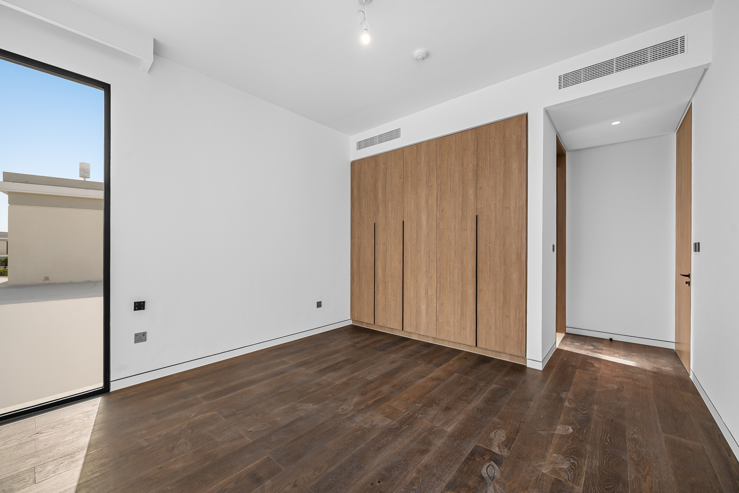 5 Bedrooms Villa in Harmony 3