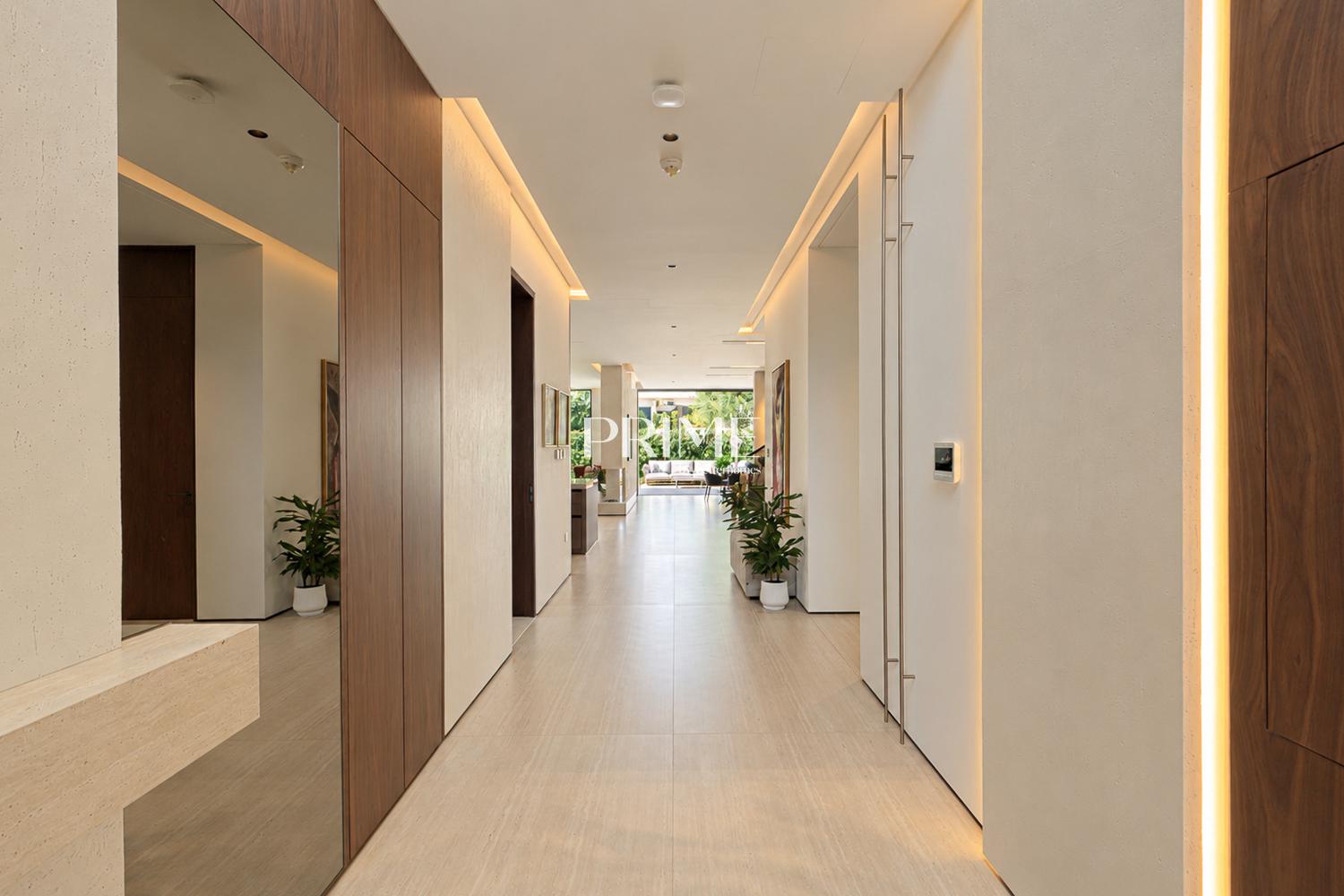 5 Bedrooms Villa in Harmony 2