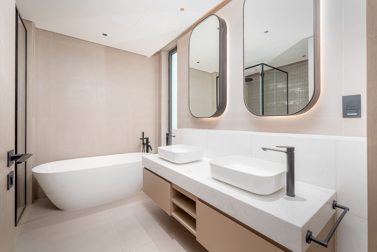 4 Bedrooms Villa in Harmony 3