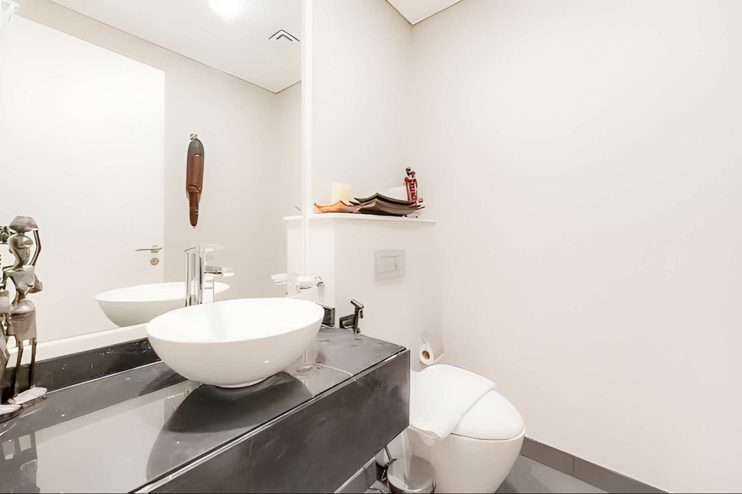 1 Bedroom Apartment in J5