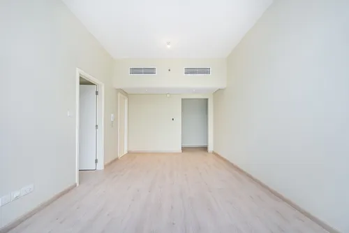 Spacious 1BR | Brand New Upgraded | Vacant