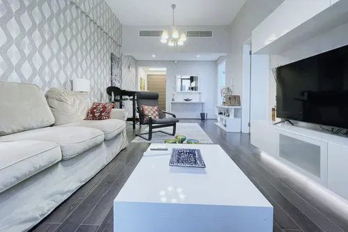 1 Bedroom Apartment in J8