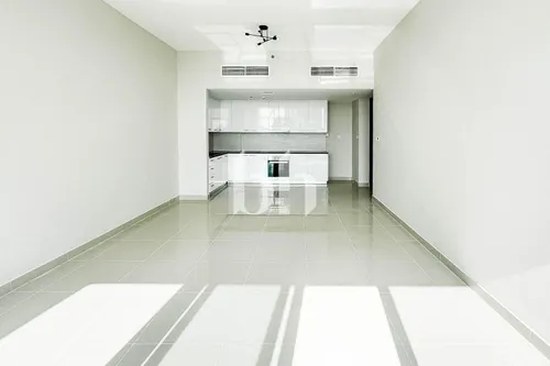 6 Cheques | Furnished |Vacant | Balcony| 1 Parking