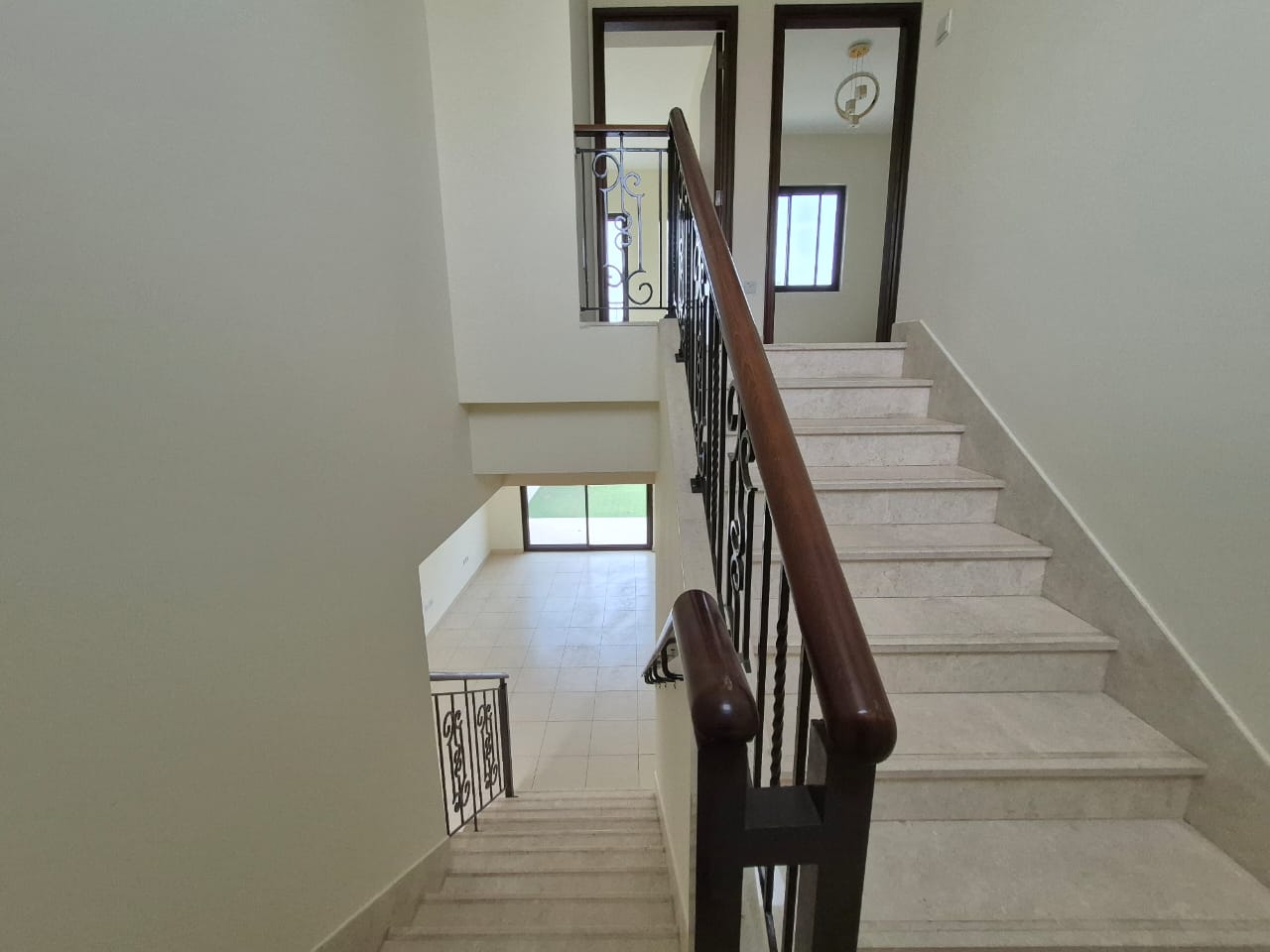 3 Bedrooms Townhouse in Mira 3